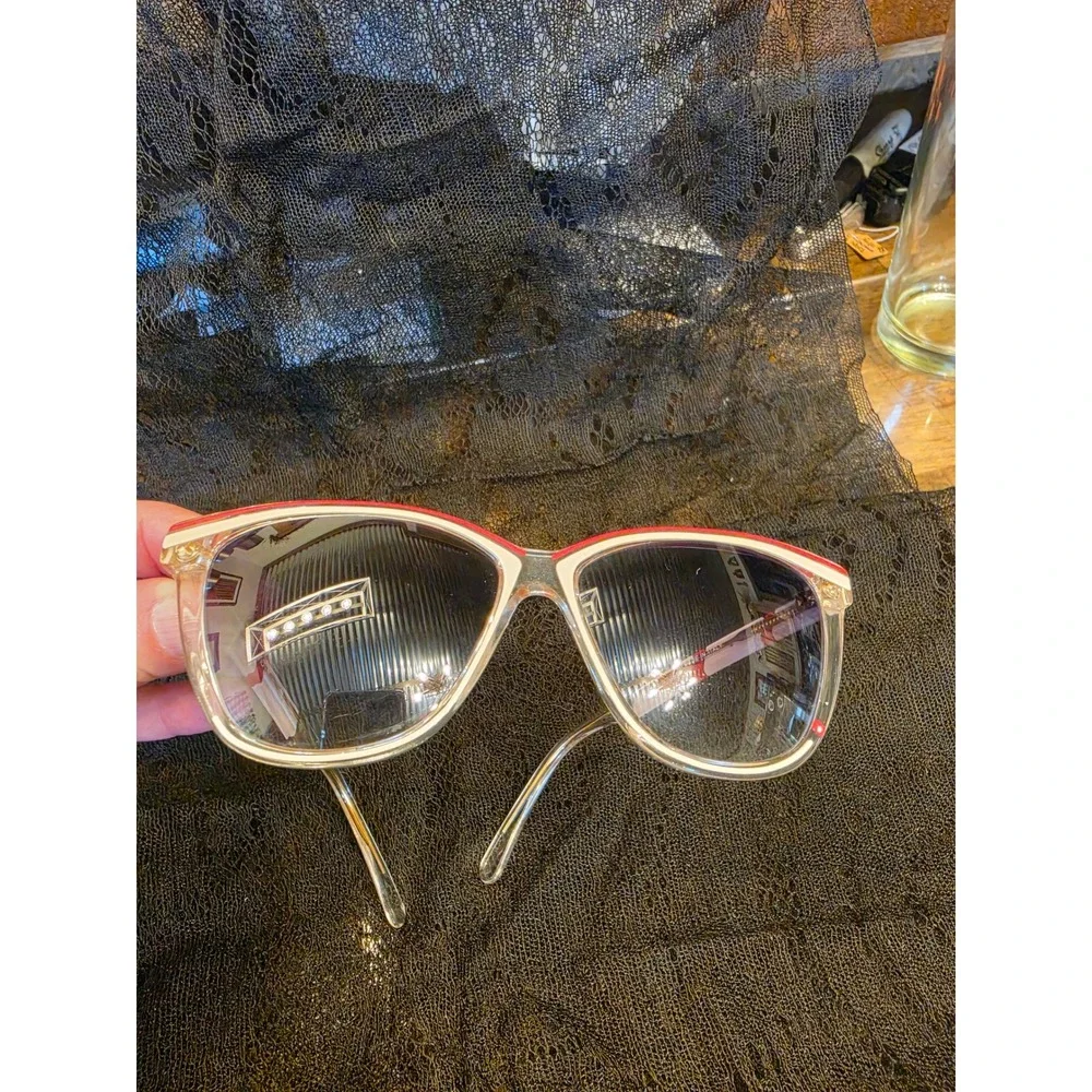 RARE Vintage Divina N 66 Cat Eye Sunglasses Made in Italy Clear White Red Stripe